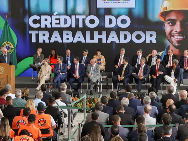 Brasília (DF), 12/03/2025  – O presidente Luiz Inácio Lula da Silva, participa da cerimônia de lançamento do programa “Crédito do Trabalhador”
Foto: Antonio Cruz/Agência Brasil