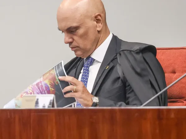 Brasília (DF), 25/02/2026 – Ministro Alexandre de Moraes participa no plenário da primeira turma do segundo dia do julgamento no STF dos mandantes do assassinato da ex-vereadora, Marielle Franco.
Foto: Valter Campanato/Agência Brasil
