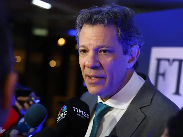 São Paulo (SP), 18/08/2025 - O ministro da Fazenda, Fernando Haddad, participa do FT Climate & Impact Summit Latin America e Brasil 2030: Uma Nação de Oportunidades, promovido pela Times Brasil - Licenciado Exclusivo CNBC, em parceria como o Financial Times. Foto: Rovena Rosa/Agência Brasil