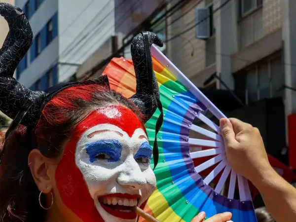 São Paulo (SP), 03/03/2025 - Desfile do bloco de carnaval Espetacular Charanga do França em Santa Cecília. Foto: Rovena Rosa/Agência Brasil