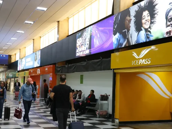 São Paulo (SP), 14/08/2024 - Balcão de atendimento da Voepass Linhas Aéreas no Aeroporto de Congonhas. Foto: Rovena Rosa/Agência Brasil