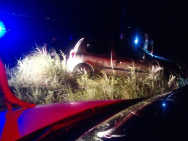 Vítima acelerou o carro na tentativa de fugir, mas acabou sendo alvejada por disparos de arma de fogo - (Foto: 190RN)