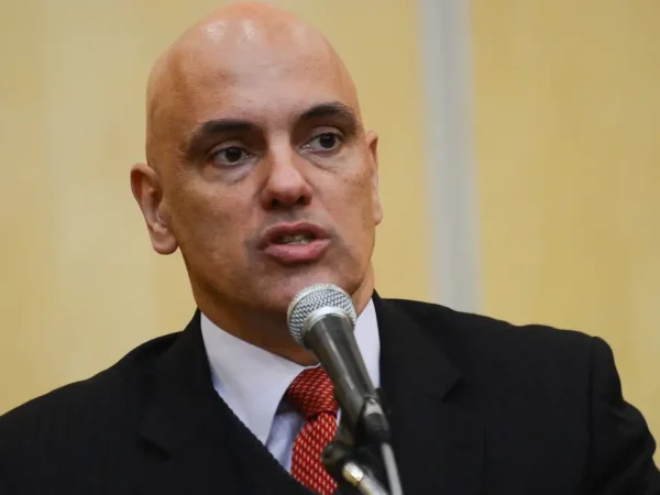 São Paulo - O ministro da Justiça e Cidadania, Alexandre Moraes, participa de audiência para discutir combate à violência contra a mulher, no Ministério Público de São Paulo (Rovena Rosa/Agência Brasil)
