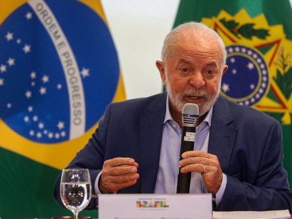 Brasília (DF) 03/11/2023 – O presidente Luiz Inácio Lula da Silva coordena reunião ministerial sobre infraestrutura e o Novo Programa de Aceleração do Crescimento (PAC)
Foto: José Cruz/Agência Brasil
