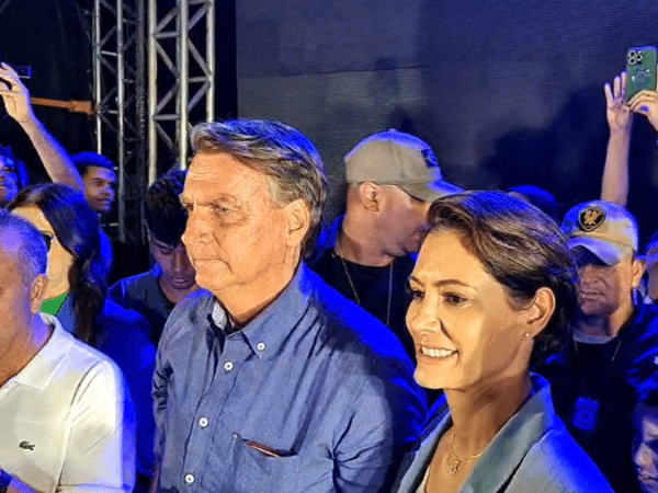 Rogério Marinho, Bolsonaro e Michelle. — Foto: Reprodução