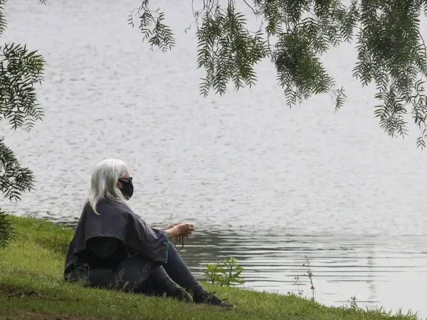 Lazer no Parque do Ibirapuera após a flexibilização do isolamento social durante a pandemia de covid-19.