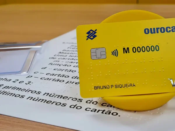 Banco do Brasil lança cartão em braille. Foto: BB/Divulgação