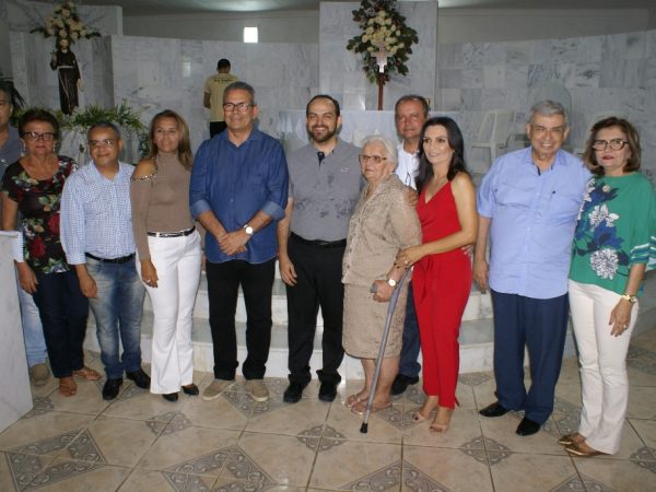 O parlamentar cumpriu participou de missas na região Seridó potiguar (Foto: Divulgação/Assessoria)