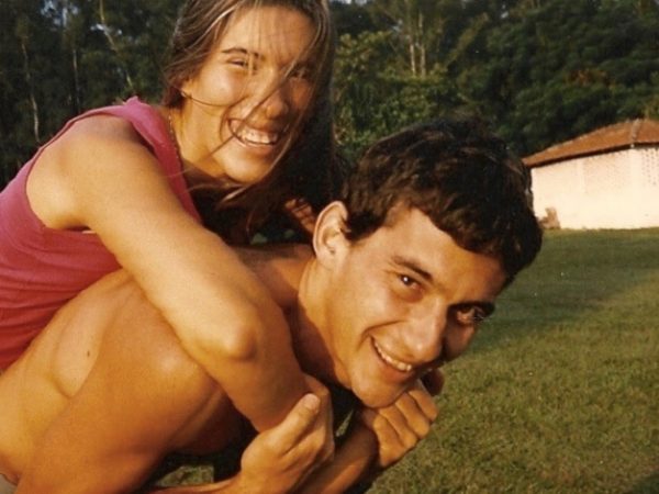 Adriane Yamin escreveu o livro 'Minha Garota', que conta a história de amor que viveu com o piloto da Fórmula 1 na década de 80 — Foto: Reprodução