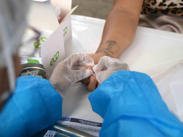 Secretaria Estadual de Saúde Pública divulgou números do coronavírus nesta terça-feira (7) — Foto: Jefferson Peixoto/Secom