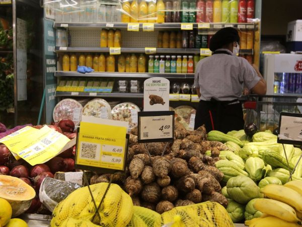 Supermercado na zona sul do Rio de Janeiro — Foto: Agência Brasil