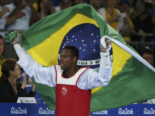 Rio de Janeiro – Maicon Siqueira derrota britânico Mahama Cho e conquista bronze na categoria acima de 80 kg no taekwondo (Reuters/Issei Kato/Direitos Reservados)