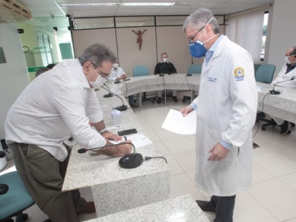 Prefeitura adotará protocolo do uso do medicamento definido pelo CREMERN — Foto: Reprodução