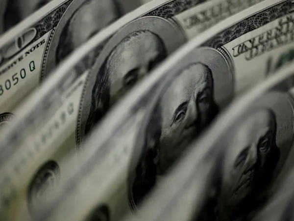 Dólar supera R$5,50 com temores globais de inflação
02/08/2011
REUTERS/Yuriko Nakao
