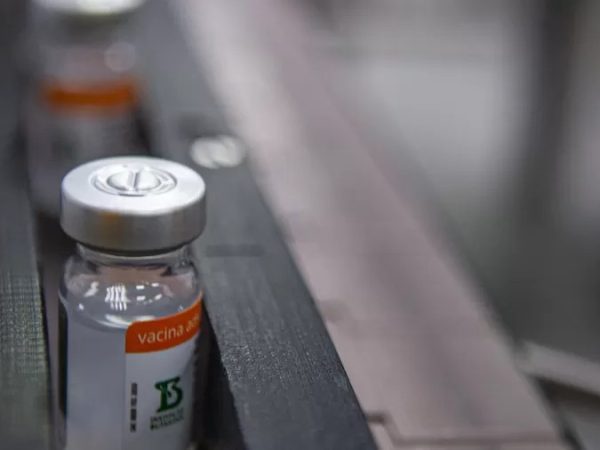 Segundo o órgão, isso não deverá atrapalhar o cronograma de entrega das doses — Foto: Divulgação/Butantan