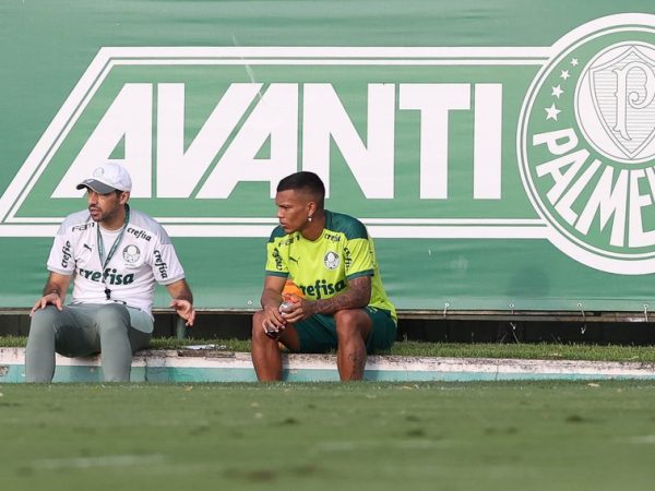 Gabriel Veron ficará em isolamento de pelo menos dez dias antes de retornar aos treinamentos. — Foto: Cesar Greco/Ag. Palmeiras