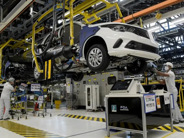 Fábrica da Fiat em Betim (MG)
20/05/2020
REUTERS/Washington Alves