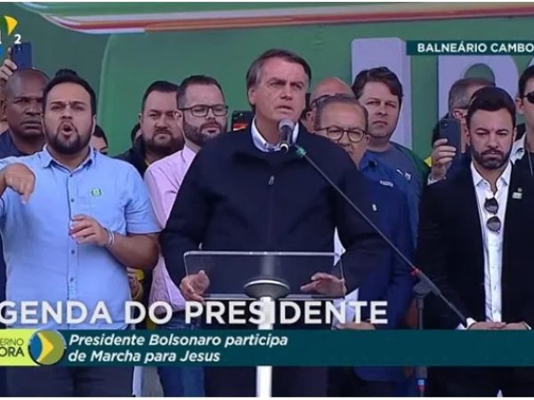 O discurso aconteceu na praia de Balneário Camboriú, após participação na Marcha para Jesus. — Foto: Reprodução/TV Brasil