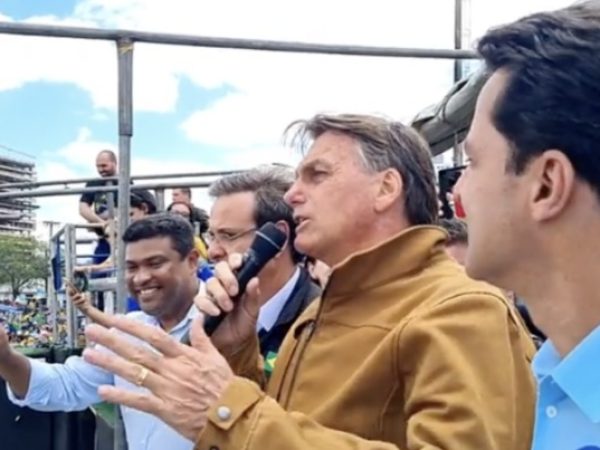 Jair Bolsonaro em ato de campanha. — Foto: Reprodução