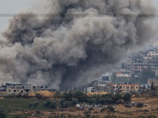 Smoke rises after Israeli air strikes in Gaza, as seen from southern Israel, amid the ongoing conflict between Israel and the Palestinian group Hamas, November 22, 2023. REUTERS/Alexander Ermochenko