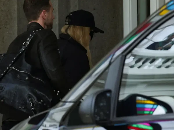 A artista Madonna chega ao Copacabana Palace Hotel antes de seu show no Rio de Janeiro, Brasil, 29 de abril de 2024. REUTERS/Ricardo Moraes