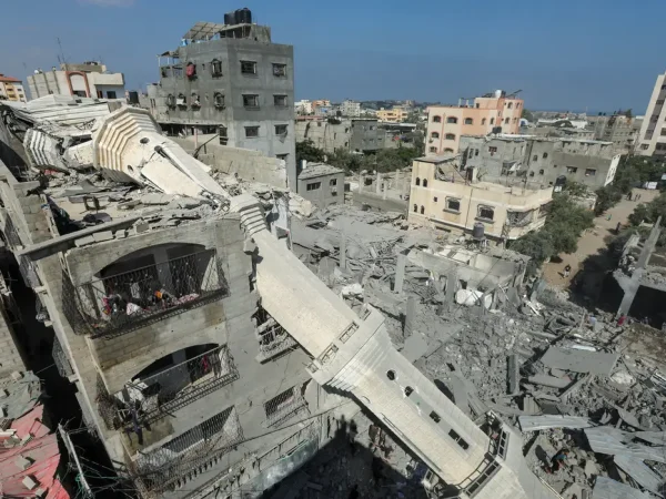Ataque israelense em Nuseirat, centro de Gaza 
 17/7/2024    Reuters/Ramadan Abed/Proibida Reprodução