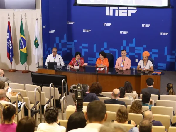 Brasília/DF, 08/05/2024, EBC promove o encontro da Rede Nacional de Comunicação Pública (RNCP), no auditório do Instituto Nacional de Estudos e Pesquisas Educacionais (INEP). Foto: Valter Campanato/Agência Brasil