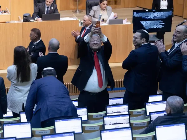 Israel's far-right National Security Minister Itamar Ben-Gvir celebrates after Israel's parliament passed a law on Monday making the death penalty a default sentence for Palestinians convicted in military courts of deadly attacks, at the Knesset, Israel’s parliament in Jerusalem, March 30, 2026 REUTERS/Oren Ben Hakoon ISRAEL OUT. NO COMMERCIAL OR EDITORIAL SALES IN ISRAEL     TPX IMAGES OF THE DAY