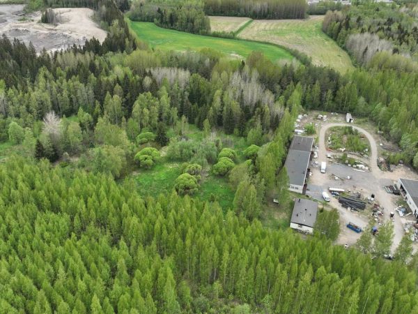 A drone view of a data centre campus of the AI infrastructure firm Nebius and Finnish developer Polarnode, ahead of the start of its construction, in a forest area in Pajarila, Lappeenranta, Finland May 26, 2025. Polarnode/Handout via REUTERS    THIS IMAGE HAS BEEN SUPPLIED BY A THIRD PARTY  MANDATORY CREDIT