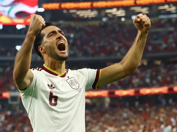 Soccer Football - FIFA World Cup 2026 - Round of 16 - Portugal v Spain - Dallas Stadium, Arlington, Texas, U.S. - July 6, 2026 Spain's Mikel Merino celebrates scoring their first goal REUTERS/Kai Pfaffenbach