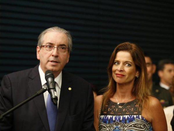 De acordo com a coluna, Cunha teria a doença no aparelho digestivo e sua mulher na mama — Foto: DIDA SAMPAIO / ESTADÃO CONTEÚDO.