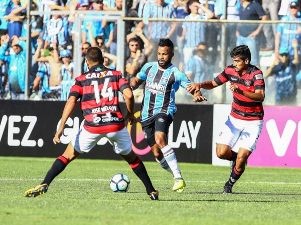 Grêmio e Vitória não tiveram vencedor. As duas equipes empataram em 1 a 1 (Foto: Rodrigo Rodrigues/Grêmio FBPA)