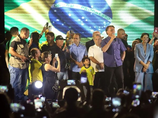 Bolsonaro discursa em Natal. — Foto: Reprodução