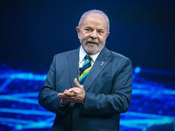 Lula defendeu a necessidade de dar um salto de qualidade na educação. — Foto: Ricardo Stuckert