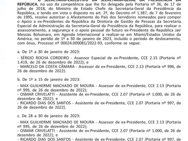 Trecho do Diário Oficial com a autorização para viagens de assessores que acompanharão Bolsonaro em Miami. — Foto: Reprodução / Palácio do Planalto