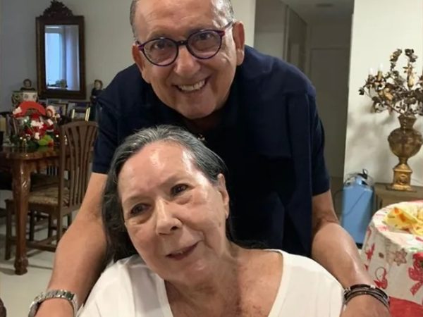 Galvão Bueno e a mãe, Mildred dos Santos. — Foto: Reprodução/Instagram