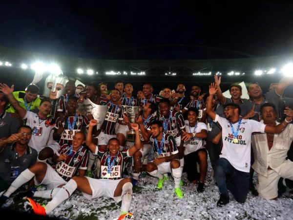 Fluminense conquistou a Taça Gunabara após os dois zagueiros do Flamengo desperdiçarem suas cobranças (Foto: NELSON PEREZ/FFC)