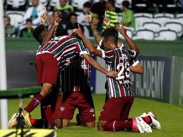 Fluminense conquistou três importantes pontos na noite deste domingo, no Couto Pereira (Foto: Nelson Perez/Fluminense FC)
