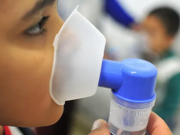 Brasília (DF - BRONQUIOLITE - INALAÇÃO - Criança hospitalHospital Materno Infantil de Brasília, Asa Sul, Brasília, DF, Brasil 10/7/2017 Foto: Tony Winston/Agência Brasília.