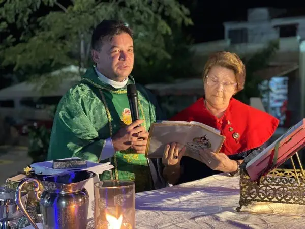 A missa em memória aos 59 anos de falecimento do sacerdote, que foi vigário em Currais Novos, foi presidida pelo padre Cláudio. — Foto: Divulgação
