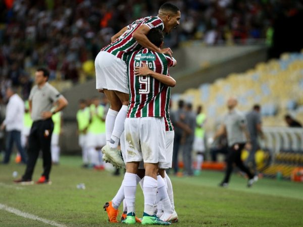 Jogadores do Fluminense comemorando o segundo gol do jogo (Foto: Lucas Merçon/Fluminense)