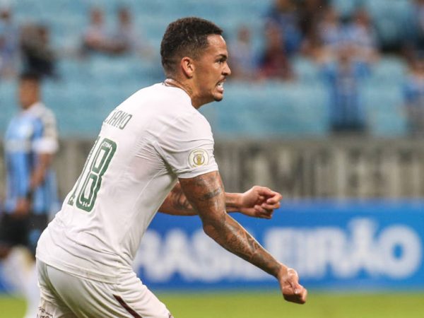Com o resultado, os cariocas conquistam sua primeira vitória e deixam a lanterna da Série A — Foto: Lucas Merçon / Fluminense F.C.