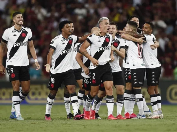 Vasco faz 1 a 0 em cima do Flamengo neste domingo (5), pelo Carioca — Foto: Daniel RAMALHO/VASCO