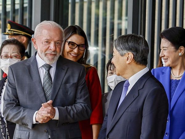 Presidente da República, Luiz Inácio Lula da Silva, durante cerimônia de boas-vindas.
Palácio Imperial do Japão.

Foto: Ricardo Stuckert / PR