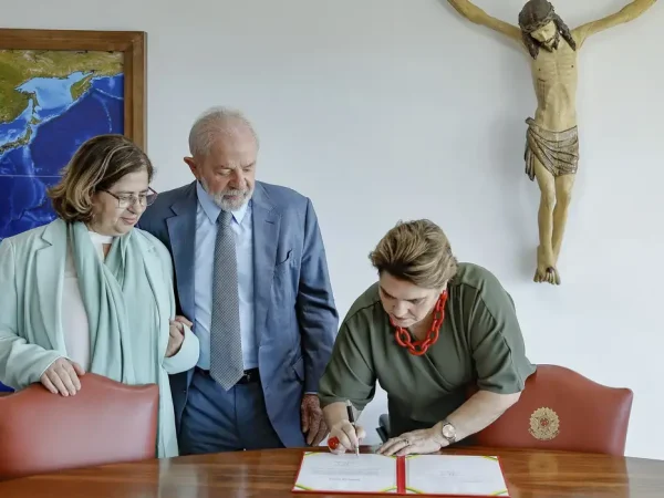 Brasília (DF), 05/05/2025 - Presidente da República, Luiz Inácio Lula da Silva, durante nomeação e posse de Márcia Helena Carvalho Lopes como Ministra de Estado das Mulheres, realizado no Palácio do Planalto. Foto: Ricardo Stuckert/PR