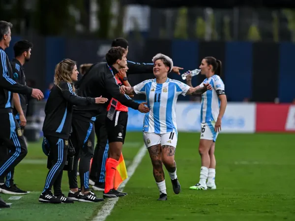Argentina vence Peru e garante vaga nas semifinais da Copa América Feminina