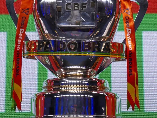 Copa do Brasil, troféu