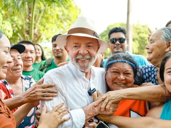Floresta Nacional do Tapajós (PA), 02/11/2025 - Presidente da República, Luiz Inácio Lula da Silva, durante visita a moradores das comunidades ribeirinhas da Floresta Nacional do Tapajós. Foto: Ricardo Stuckert/PR