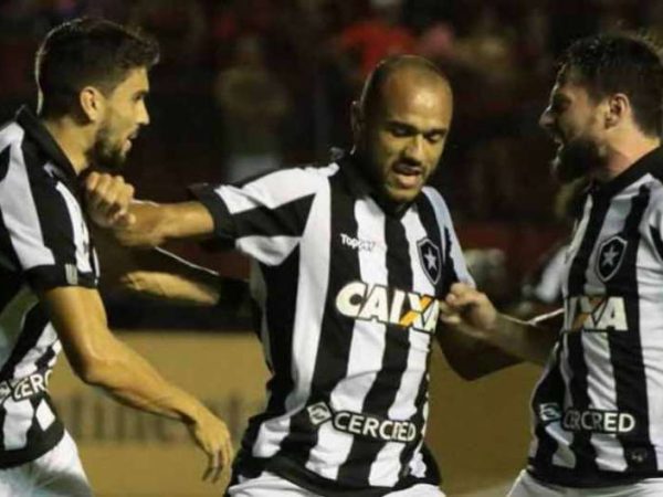 Botafogo conseguiu segurar o Sport e avançou (Foto: Pablo Kennedy/LANCE!)