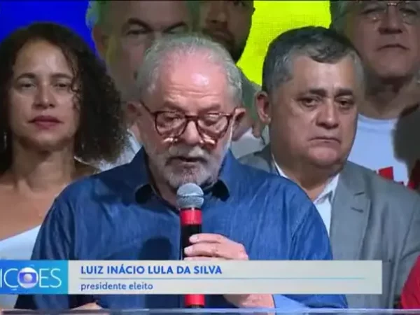 “Eu me considero um cidadão que teve um processo de ressurreição na política brasileira”. — Foto: Reprodução/Globo